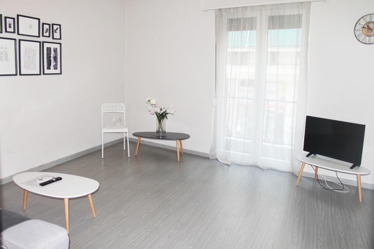 אתונה Wsd Golden Times 8 Apartment Hotel מראה חיצוני תמונה
